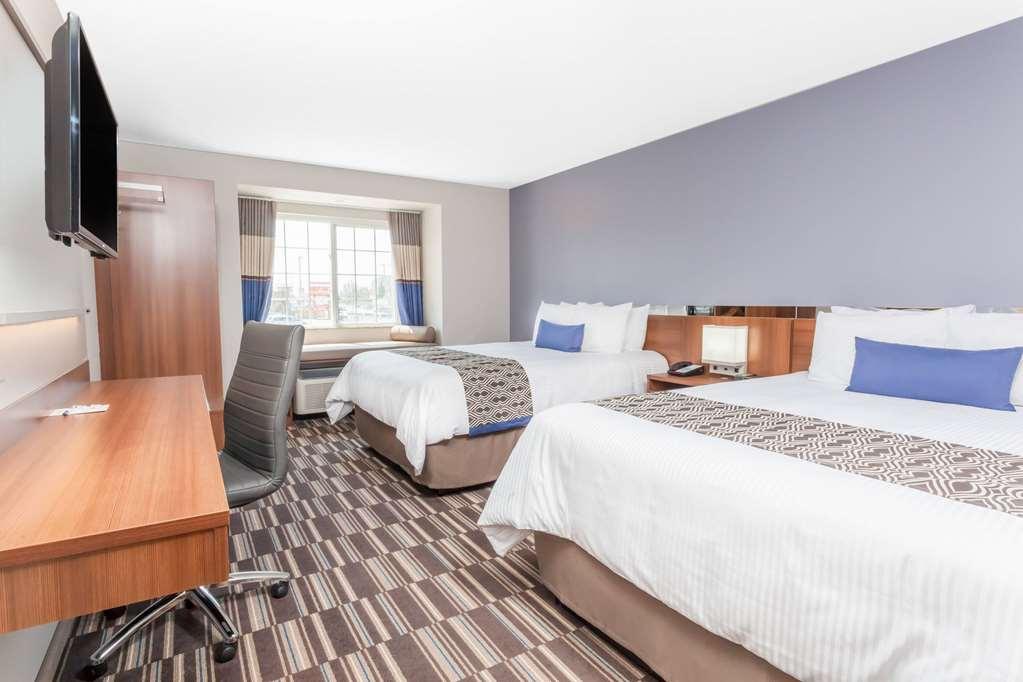 Microtel Inn & Suites Sault Ste. Marie Quarto foto