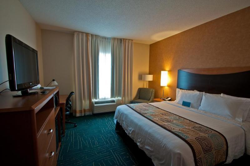 Microtel Inn & Suites Sault Ste. Marie Exterior foto